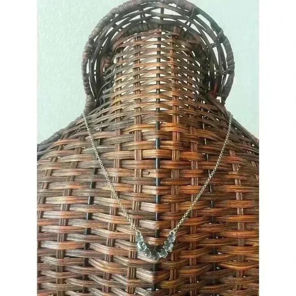 Silver U Shape Necklace With Grayish Blue Stones silver tone Chain - Picture 1 of 6